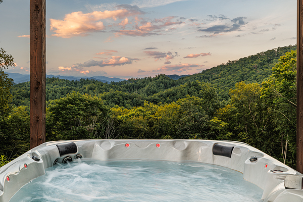 Above the Clouds cabin in Bryson City with scenic mountain view