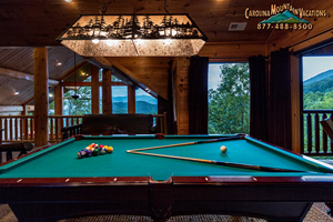 Antler Ridge lodgehas great smoky mountain view.