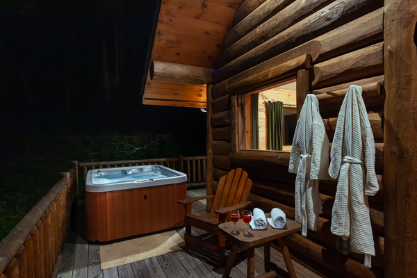 Black Bear Pond romantic Fontana Lake getaway.