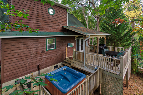 Eagles Nest cottage above Fontana Lake
